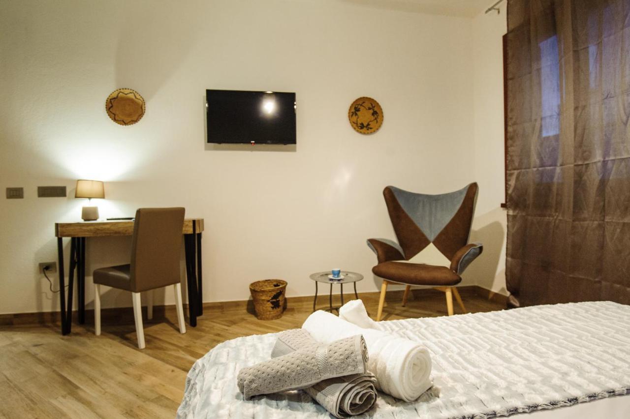 Bed and Breakfast Ricocco Кастельсардо Экстерьер фото